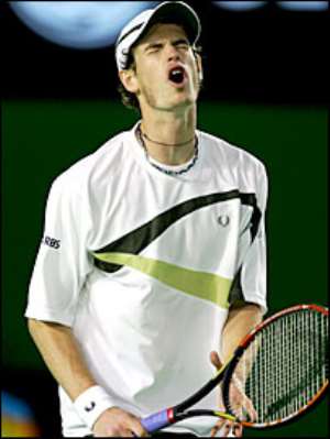 Valiant Murray succumbs to Nadal