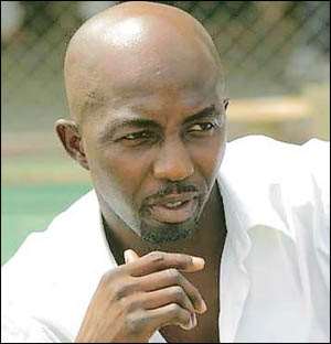 Samson Siasia