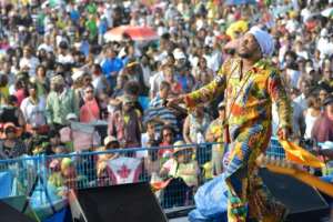 Photos - Blakk Rasta Pulls Over 20,000 Crowd With Coco Tea In Canada