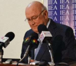 Mr F.W. de Klerk, former South African President, speaking on the topic: “The challenge of change in Africa,” in Accra, Ghana.