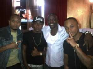 Davido Joining Akon's Konvict Music?**Throws Party In America