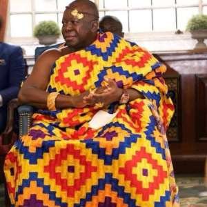 Social Joke: Otumfuo EXPOSED as Hearts supporter because of Kente colours
