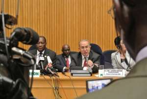 After a Peace and Security Council meeting, the AU demanded an end to unacceptable interference by Malis ex-junta.  By Jenny Vaughan (AFP)