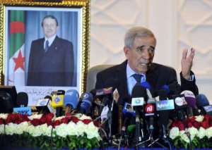 Daho Ould Kablia, Algerian Prime minister, speaks during a press conference in Algiers.  By Farouk Batiche (AFP)