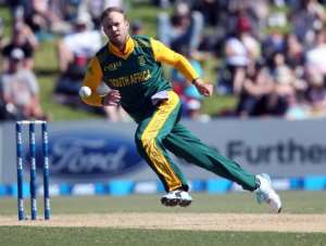 South Africa's AB de Villiers, seen in action during an ODI match at the Bay Oval in Mount Maunganui, New Zealand, on October 24, 2014.  By Michael Bradley AFPFile