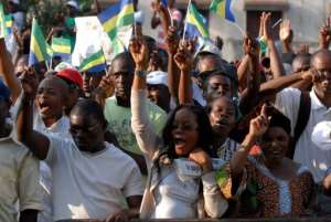 Some of the 1,500 supporters of the opposition National Union party rally in Libreville to demand a national conference.  By Xavier Bourgois (AFP)