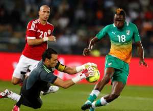 Ivory Coast international striker Traore Lacina right is pictured at a friendly match in Abu Dhabi on January 14, 2013.  By Karim Sahib AFPFile