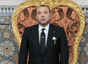 Morocco king hits back at W.Sahara rights criticism