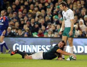 South Africa's hooker Bismarck du Plessis fails to score a try during a test match against Ireland at Aviva Stadium in Dublin, November 8, 2014.  By Paul Faith AFPFile