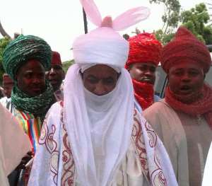 The Emir of Kano centre has urged northern Nigerians to take up arms against Islamist group Boko Haram.  By Aminu Abubakar AFPFile