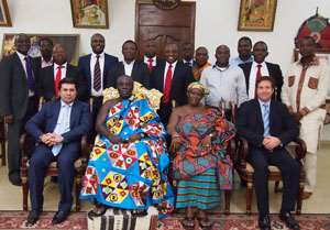Okyehene, Osagyefo Amoatia Ofori Panin (middle) with members of the delegation
