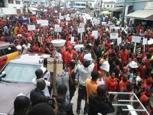 Group besieges Akufo-Addo's residence; demand withdrawal of new guidelines