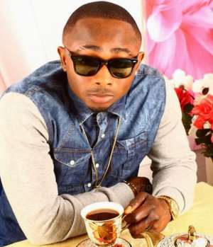 I Was Born With Dark knuckles..Sean Tizzle
