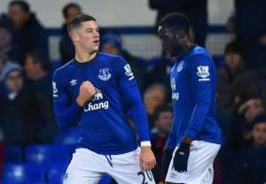 Romelu Lukaku wonders why people are more patient with Everton team-mate Ross Barkley