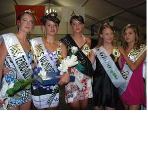Beauty contest for earthquake survivors