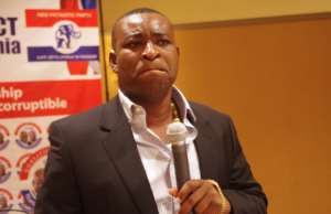 Re: You Are A Corrupt Thief Just Like Your Father-Wontumi Punches Mahama