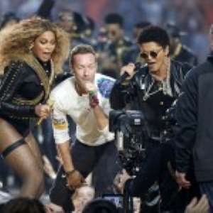 Beyonce Slays The Super Bowl! Super Slick Performance With Coldplay And Bruno Mars