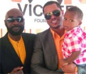 Van Vicker (right) and Pat Thomas at the launch