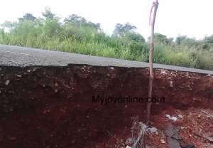 Photo report: Senchi road falls apart after just 4-months use
