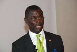 Kofi Amoabeng retires from UT Bank