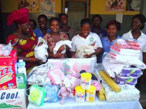 Akumaa, the babies and the family during the donation