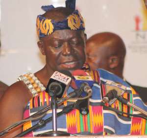 Otumfuo Osei Tutu delivering the lecture