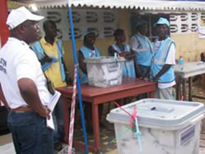 EC educates electorates on District Level Elections