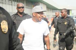 LATEST NEWS:BOBBY BROWN ARRIVES NIGERIA FOR CONCERT