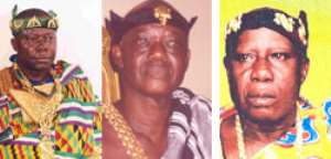 Otumfuo Osei Tutu II, Asanteheneleft, The late Odeneho Oduro Numapau, Essumejahenemiddle, Barima Offe Kwasi Okogyeasuo, Kokofuhene right