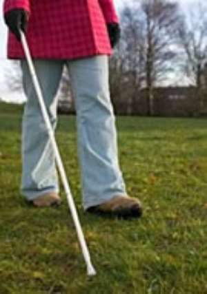 Blind vender makes inroads in phone cards retailing