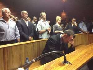 South Africa : Oscar Pistorius in Court – Vido -