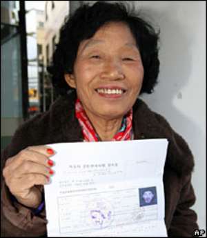 Cha Sa-soon says she needs a licence for a vegetable-selling business