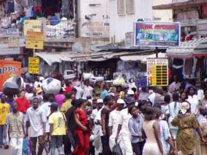 Hawkers Flood Pavements In Accra Business District