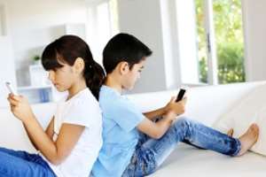 How to Keep Your Kids From Becoming Addicted to Technology