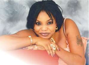LOLA ALAO