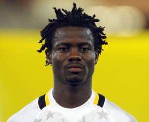 Ghana midfielder Anthony Annan weighing up his options