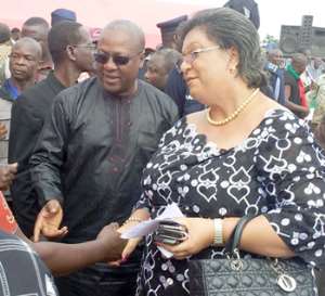 Hannah Tetteh leading President. Mahama to exchange greetings with Chiefs