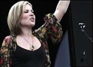 Singer Dido takes music lessons