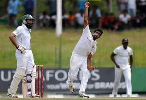Sri Lanka spinner Perera punishes ponderous South Africa on day three