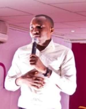 DKB THE COMEDIAN BOOED OFF STAGE