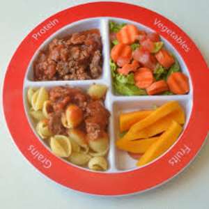 Give children nutritious meals - Dietician
