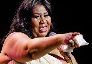 Aretha Franklin 'screamed at by fast-food employee'