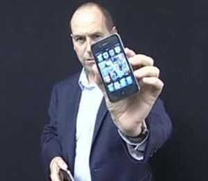 Rory Cellan-Jones looks at Apple's new iPhone 4S