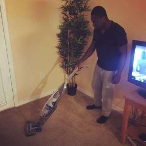 Haters take aim: Twitter laughs at Freddy Adu who now sells hoovers on social media