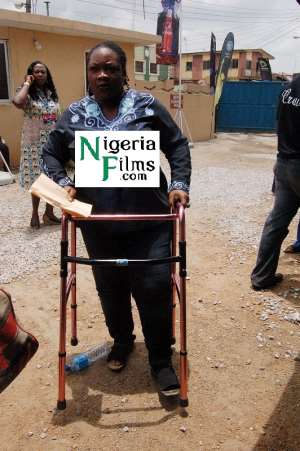 NIGERIAN POPULAR COMEDIENNE DOWN WITH INJURY