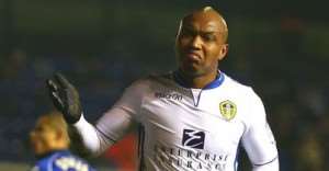El Hadj Diouf : the 8220;bad boy8221; of Senegalese football signs in Guinea!