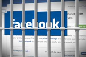 Security Chief: Facebook Needs Panic Button