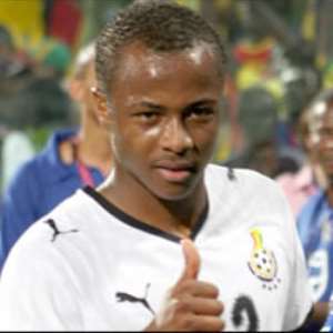 Satellites cruise into quarter-finals