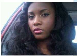 Exclusive! Genevieve`s Daughter Pictured In Bikini PICTURES