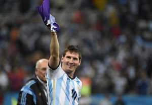 Messi wins World Cup 2014 Golden Ball